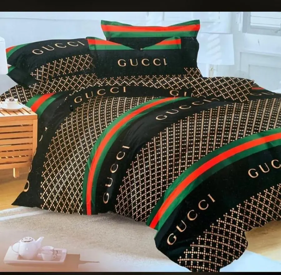 Gucci-style bedding set