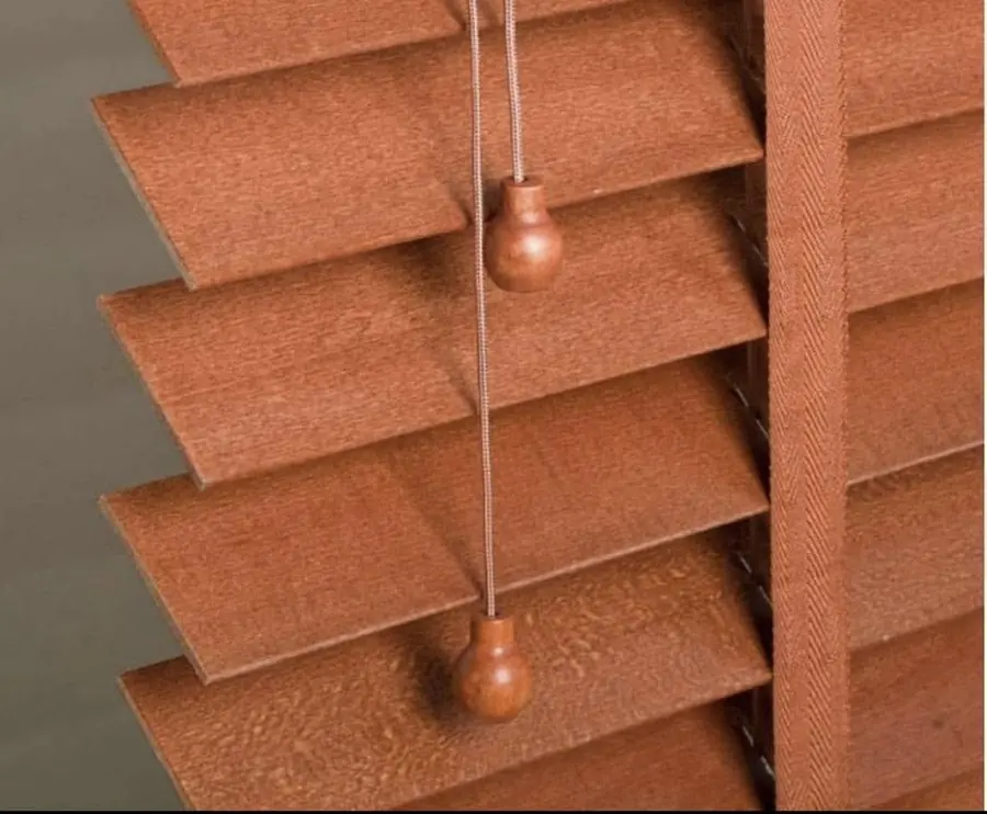 Wooden venetian blind with pull cords